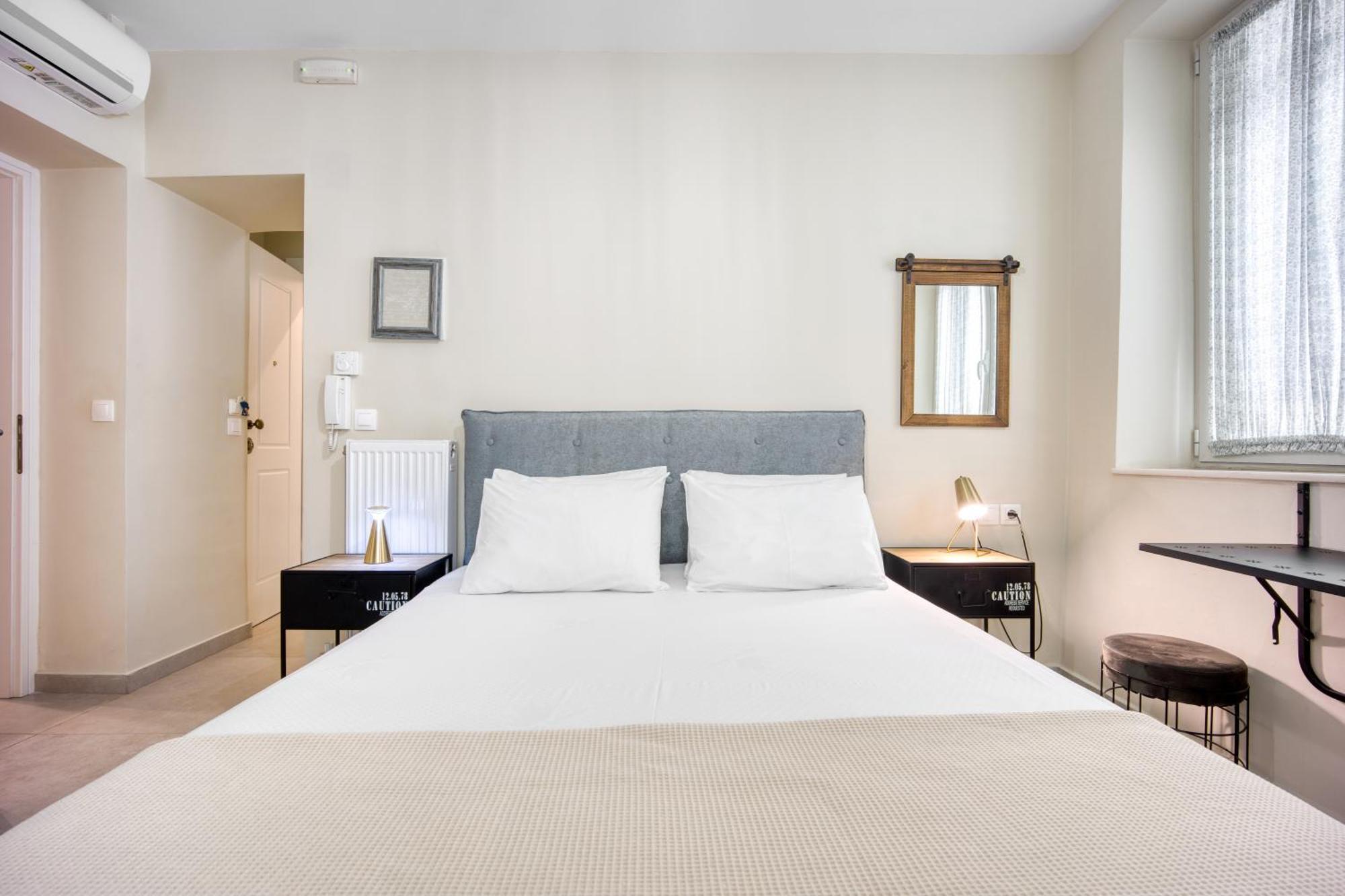 Bentzi...Boutique Apartment 1, Classic Double With Kitchenette, 2 Guests Atenas Exterior foto